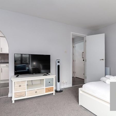 Apartamento Guestready - Cosy Wimbledon Studio Flat Londres Exterior foto